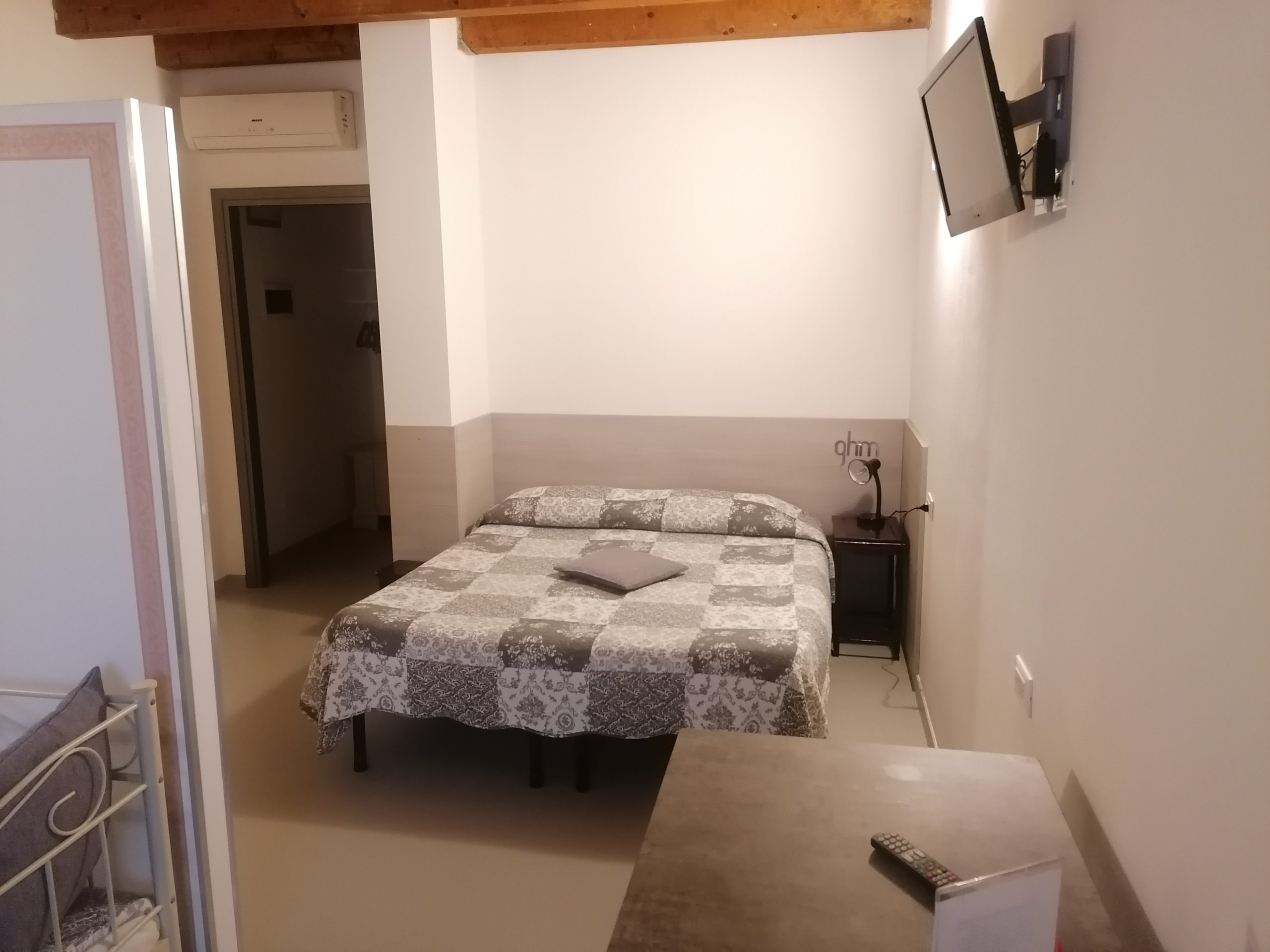 Camere in affitto con parcheggio vicino all'università a Pavia